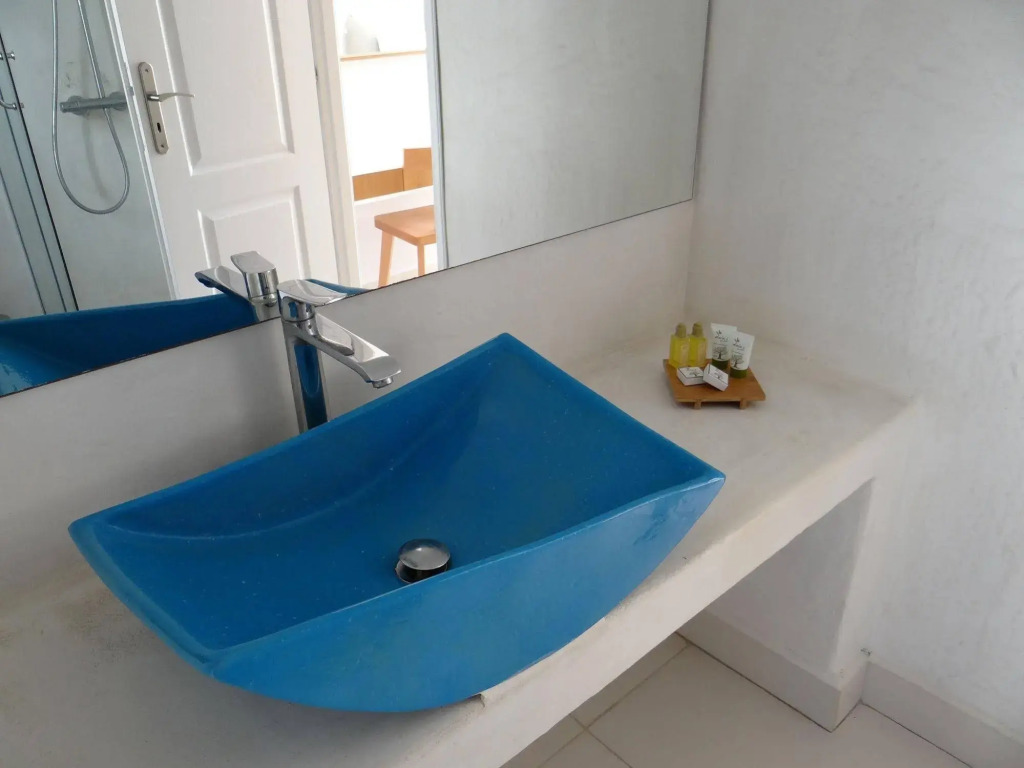 Amaze Suites