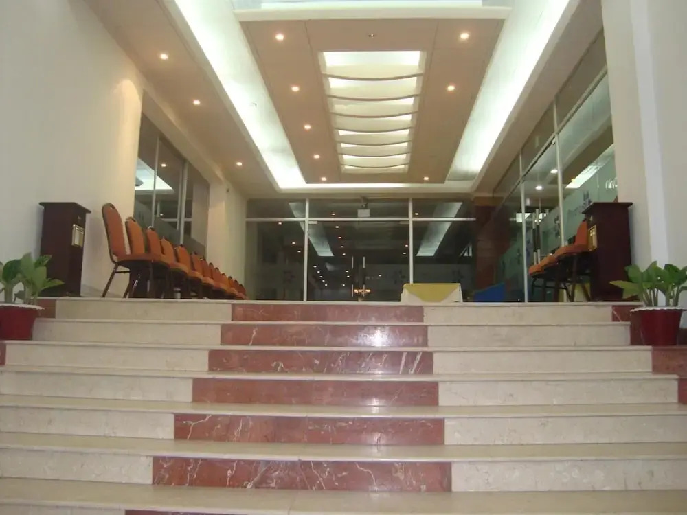 Nirvana Inn