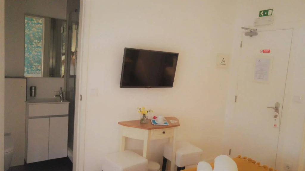 Lisbon Terrace Suites - Guest House