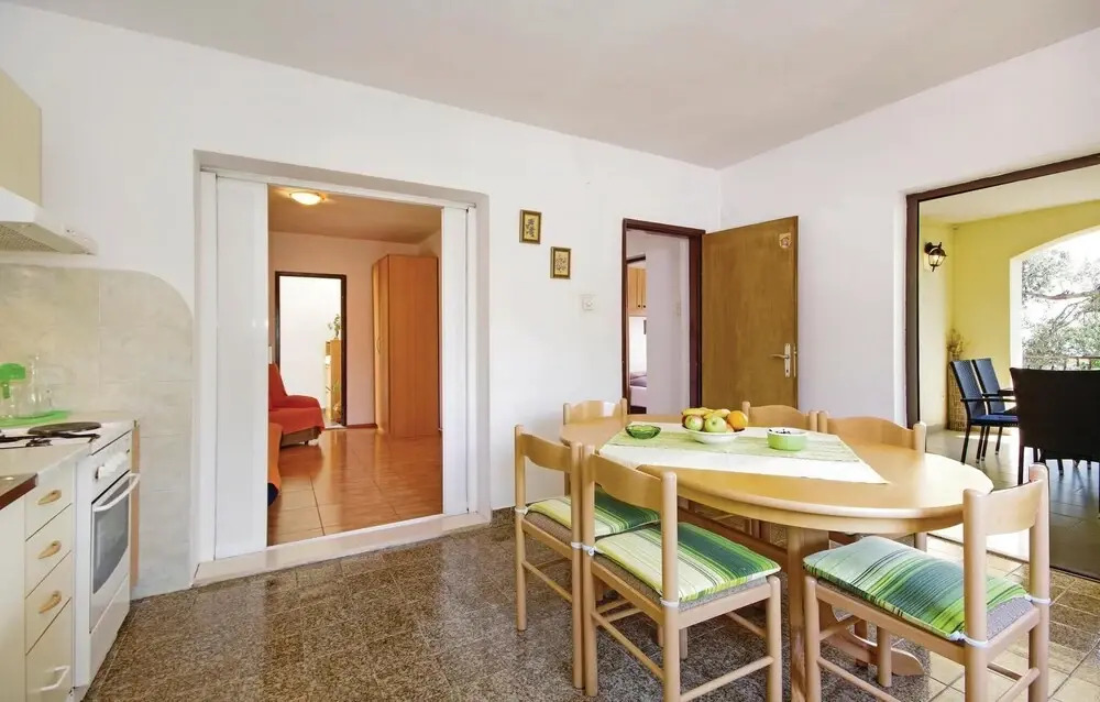 Awesome Home in Sucuraj With Wifi and 2 Bedrooms