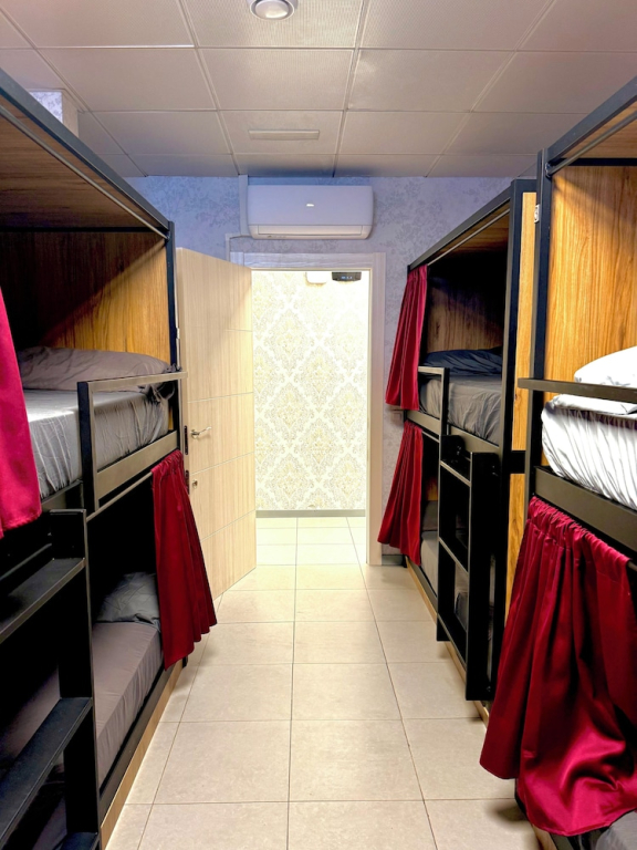 PALOMERAS Coliving & Coworking