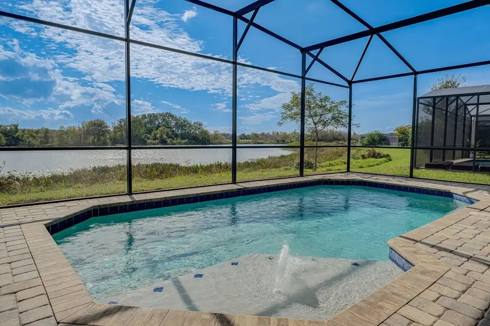 Balmoral Resort-180kb 4 Bedroom Home by RedAwning