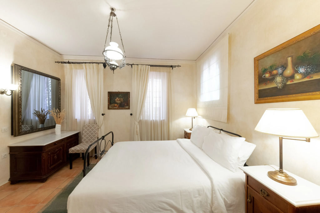 Nafsimedon Hotel