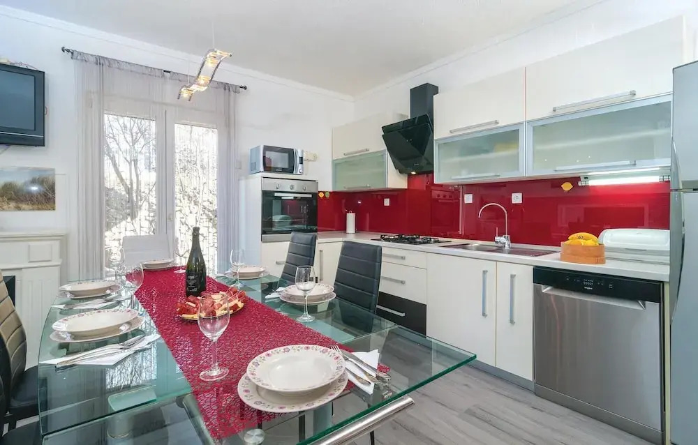 Pet Friendly Home In Srinjine With Sauna