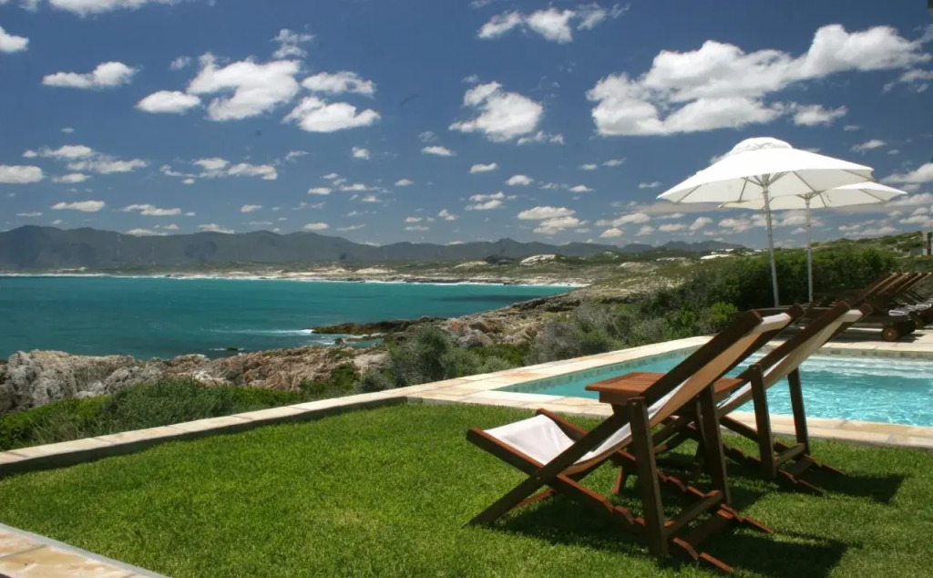 Cliff Lodge