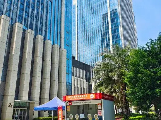 Human Hotel