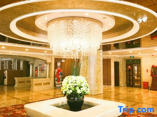 Homeinn Superior Cloud Hotel (Urumqi Changjiang Road Dehui Wanda)