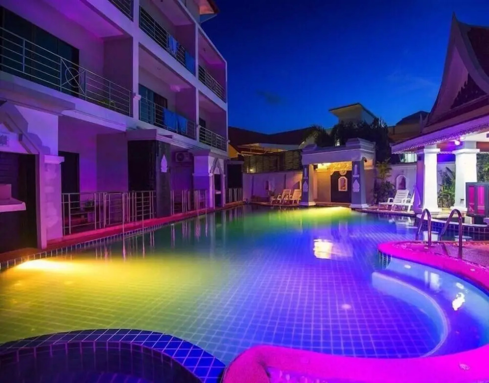 Sharaya Karon Resort