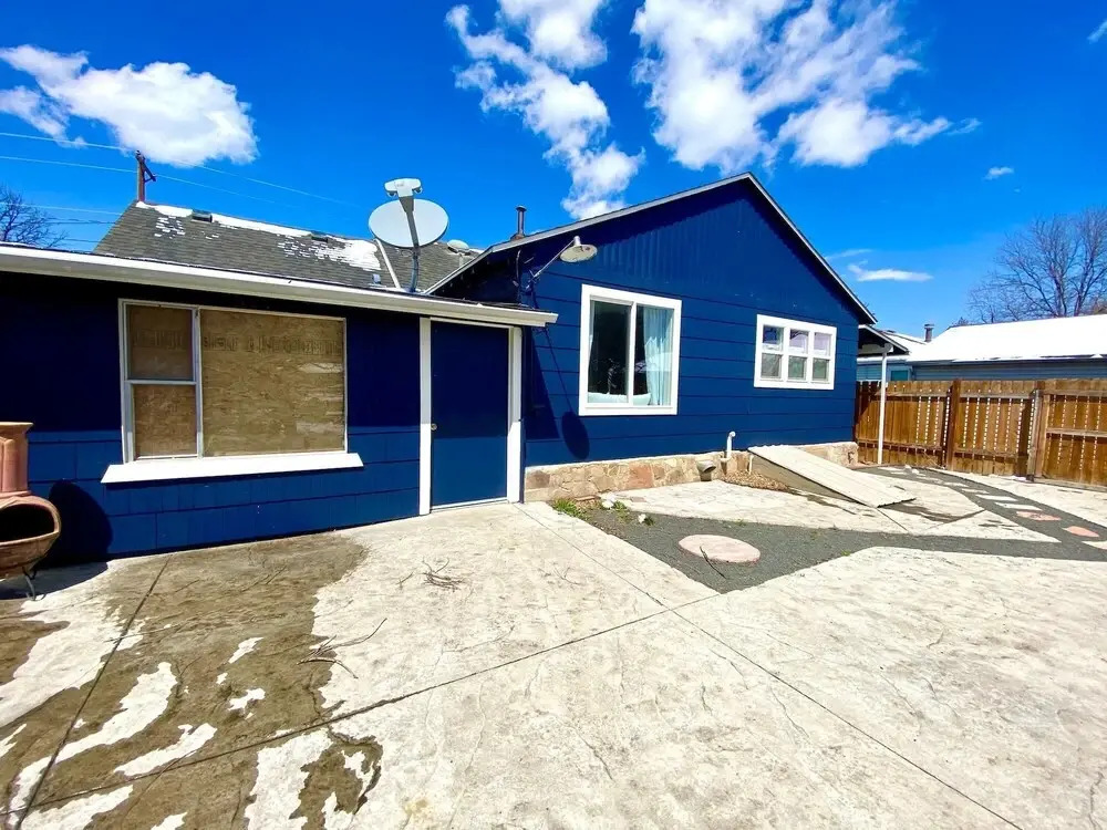 Adorable Bungalow Near Downtown Loveland!