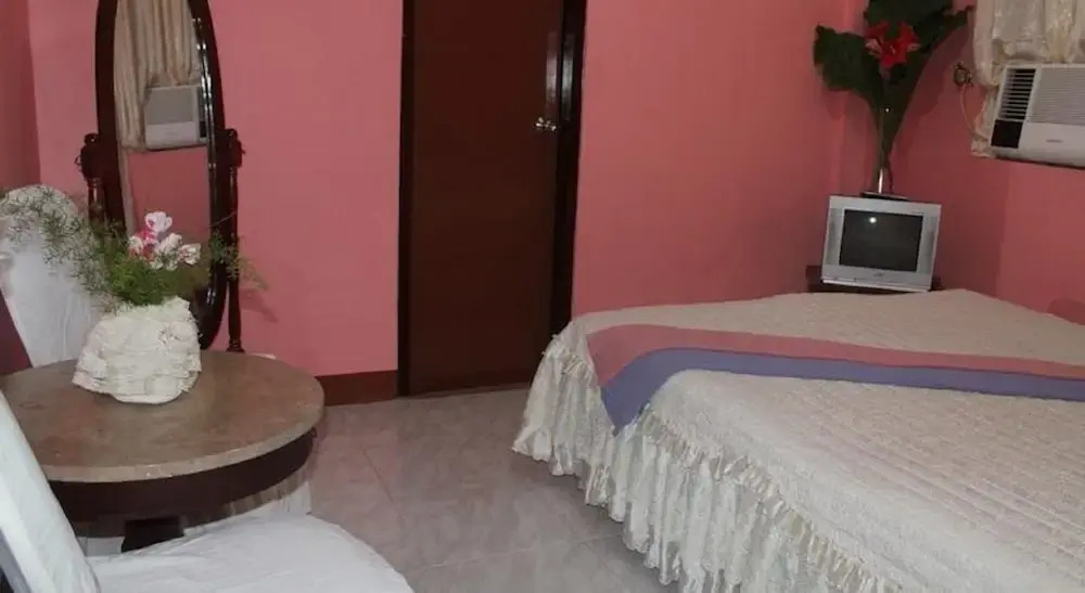 OYO 639 Colors Mansion