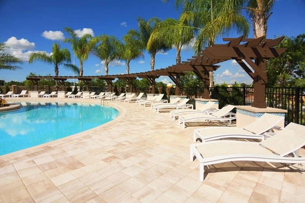 Magic Hideaway @ Lucaya Resort, Sleeps 8 3 Bedroom Townhouse