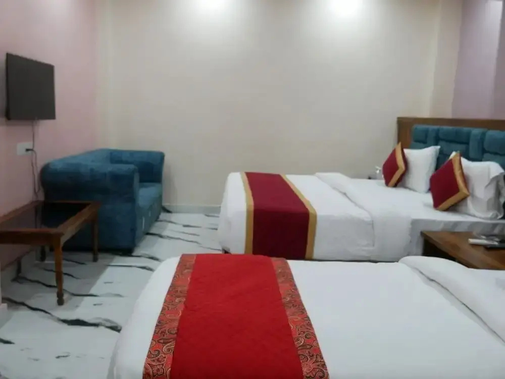 HOTEL AYUSHMAN