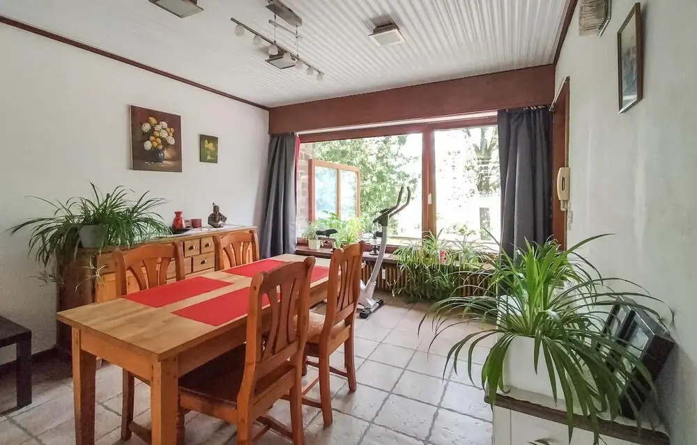Amazing Home in Saint-hubert With Wifi and 3 Bedrooms