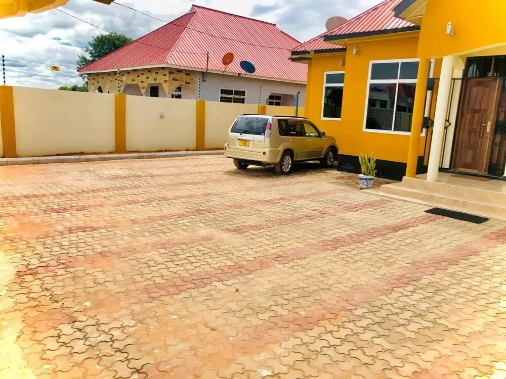 Kisasa Home