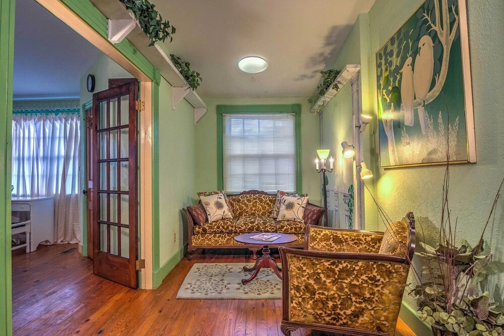 Russellville House w/ Garden - Walk to Main Street