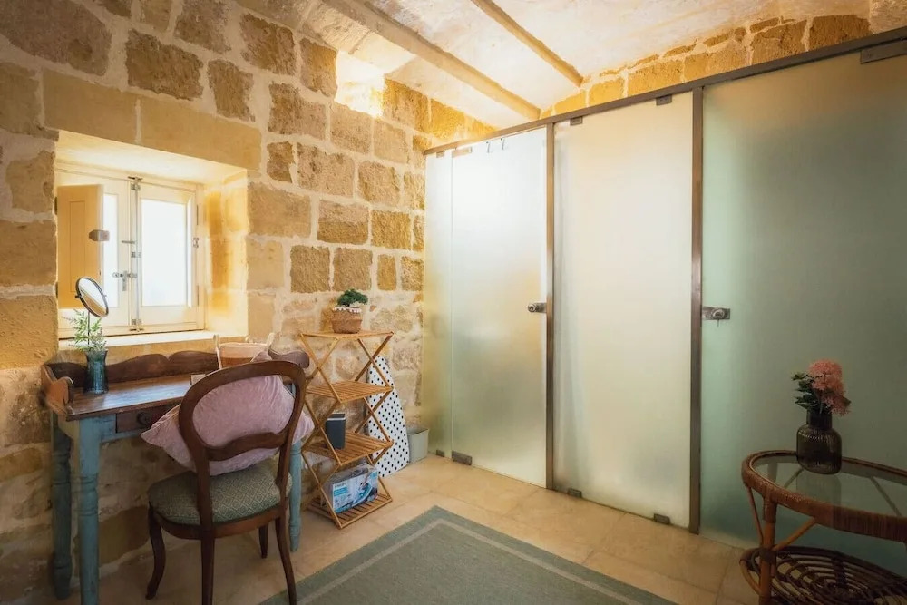 Traditional 500 Year old Gozitan Townhouse