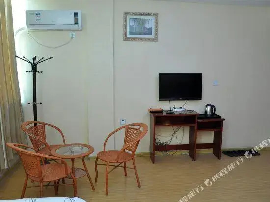 Yinan Shangjia Express Business Hotel