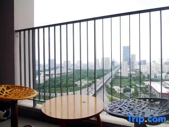 Luxury Apartment in Vinhomes D'Capitale by David Home