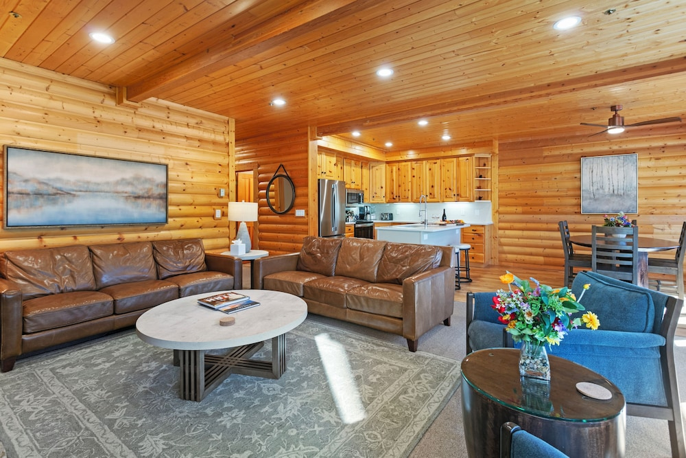 Courchevel at Deer Valley Resort - One Bedroom Condo with Hot Tub # C202 1 Condo