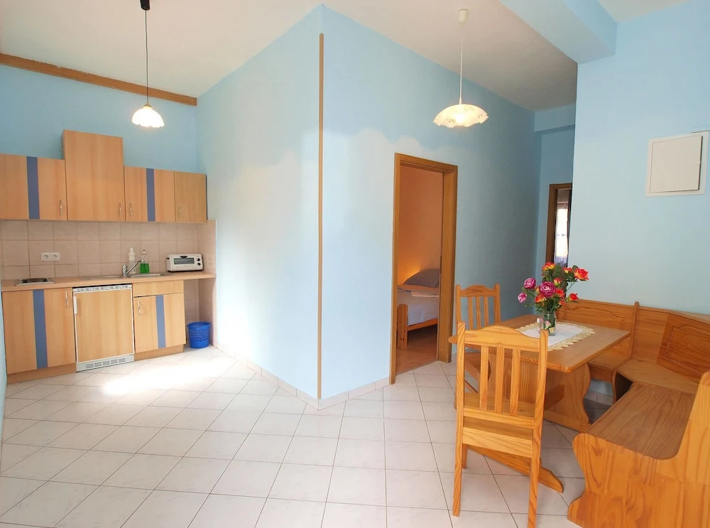 Apartment 1160