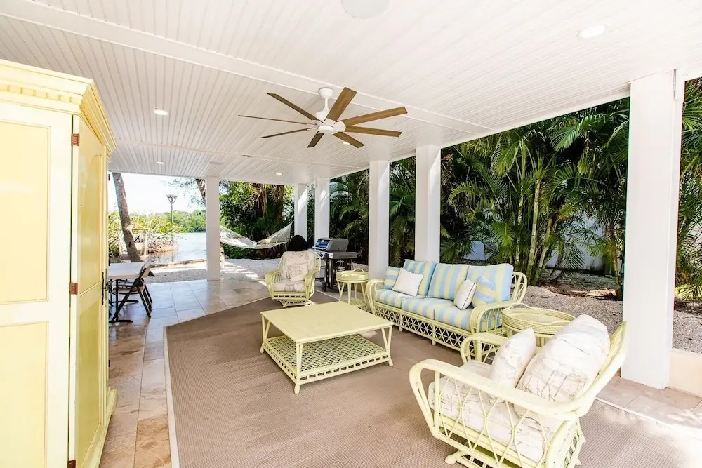 Dolphin Cove - Captiva Private Waterfront Estate 6 Bedroom Home