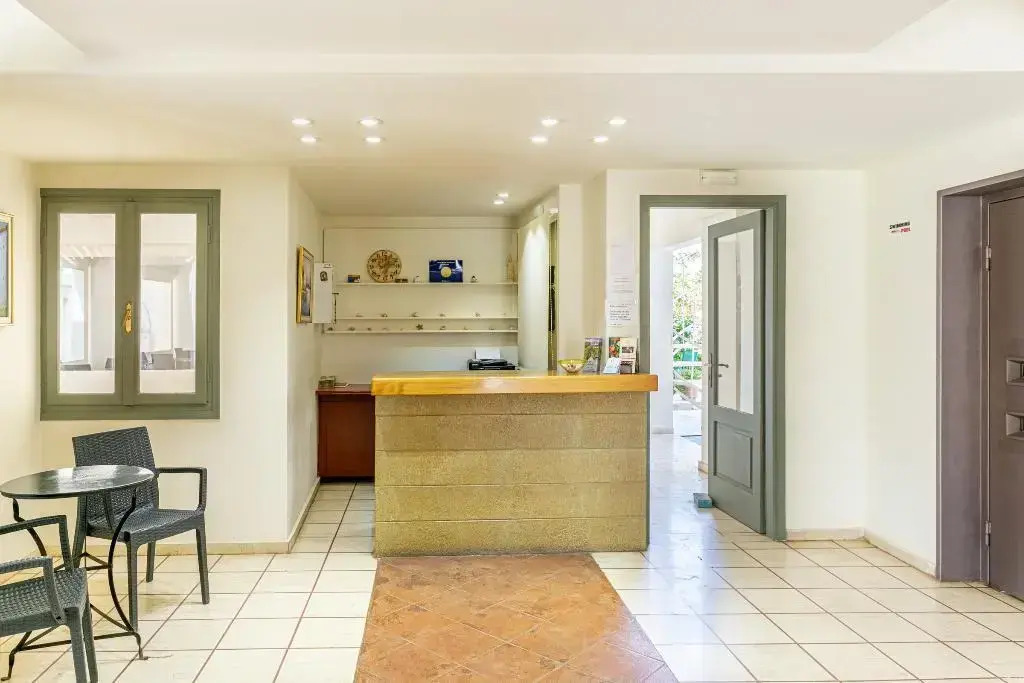 Athina Inn