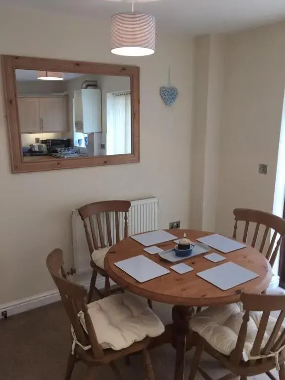Stunning House in Felinheli Marina