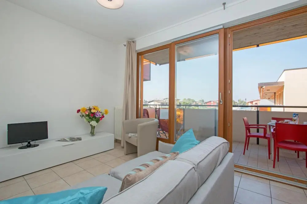 Benacus E4 Apartment by Wonderful Italy