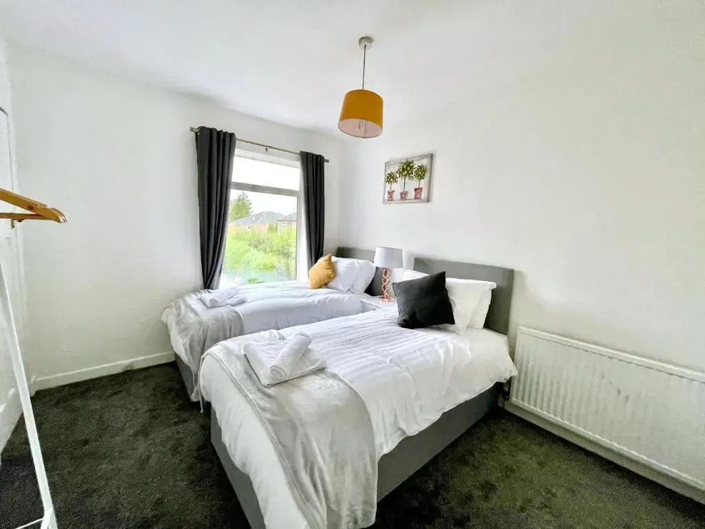 Kingsbridge Apartment