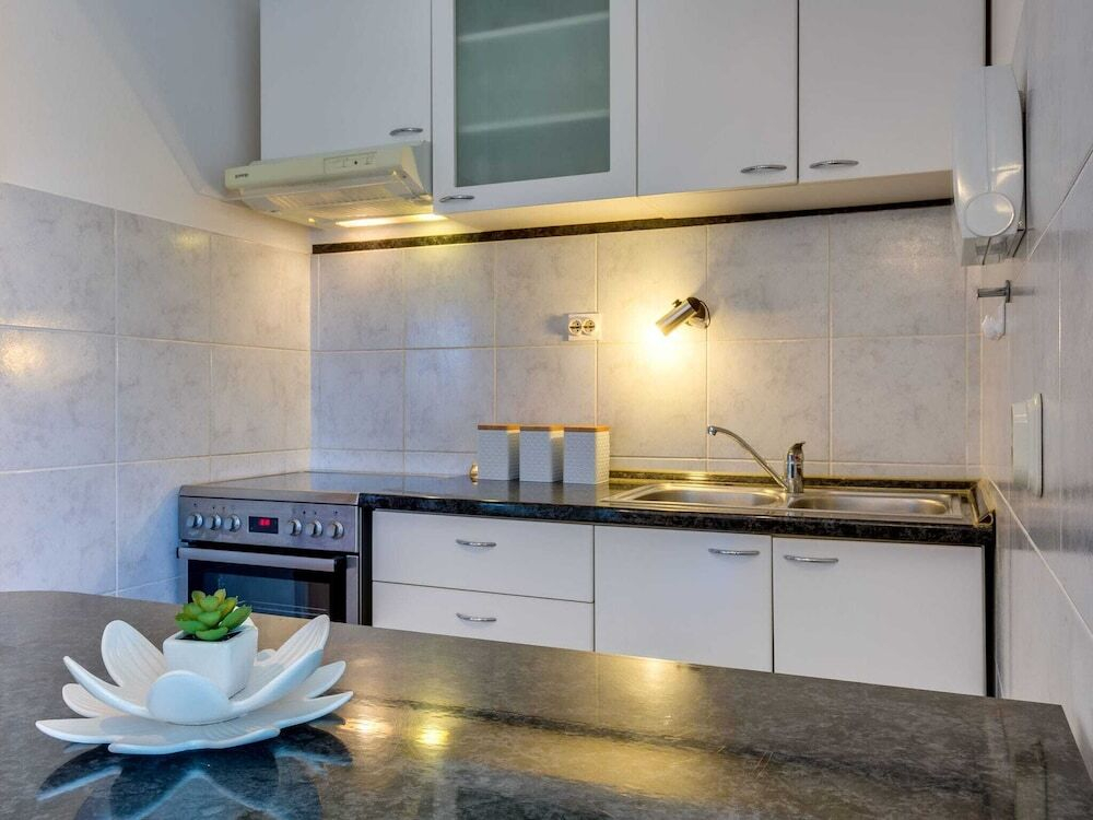 4-room Apartment 140 M2 On 1st Floor - Inh 29146