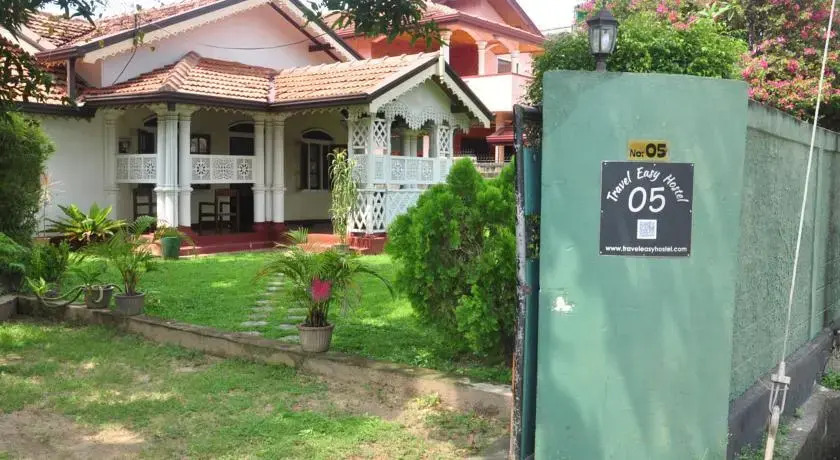 Travel Easy Hostel