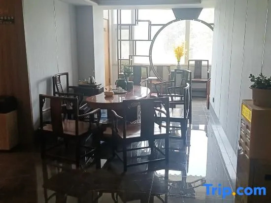 Kunming Guandu Muyunpan Garden Resort Hotel (Hai Le World Shijicheng Changhong West Road Branch)
