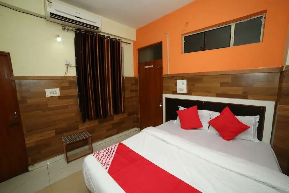 Collection O O 16710 Leelas Guest House