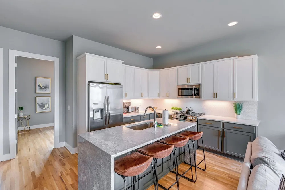 Nashville Townhome w/ Rooftop Balcony & Game Room!
