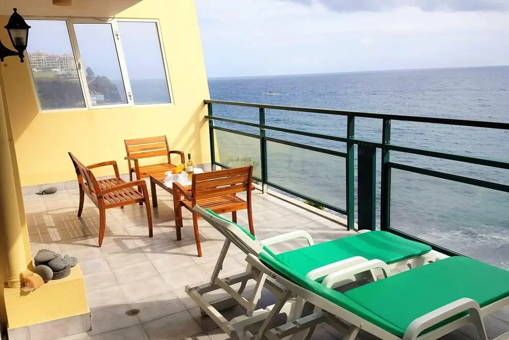 Apartment With 3 Bedrooms in Funchal, With Wonderful sea View, Shared Pool, Furnished Terrace - 50 m From the Beach