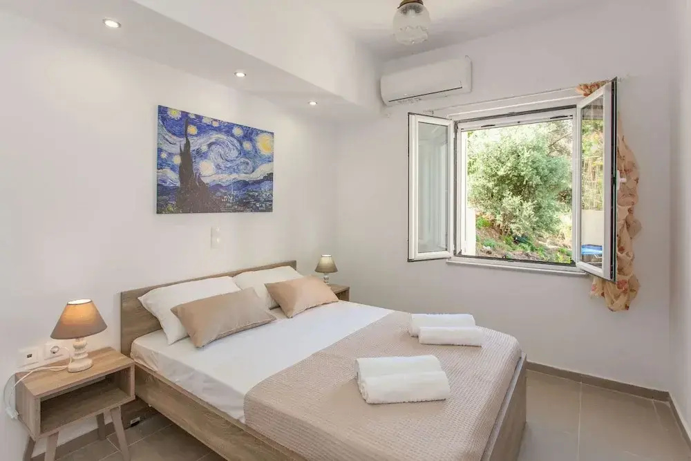 Hillside Seaview Apartment