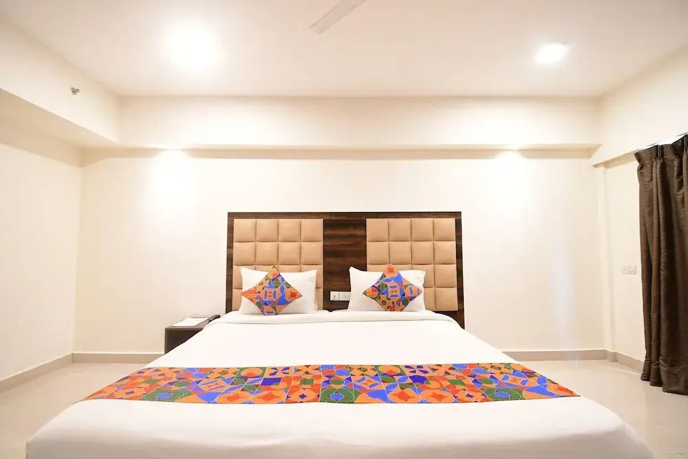 The Xen Suites