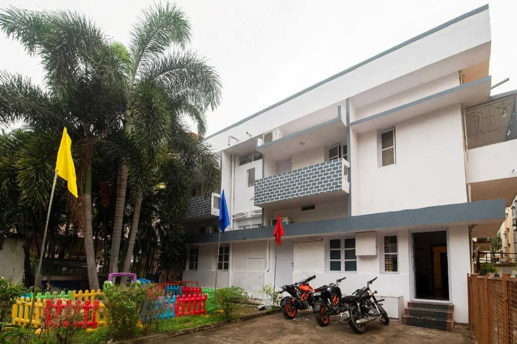 OYO VSK331 B Squre Villa