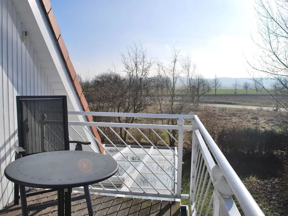 Tranquil Apartment in Ostseebad Kühlungsborn near Sea Beach