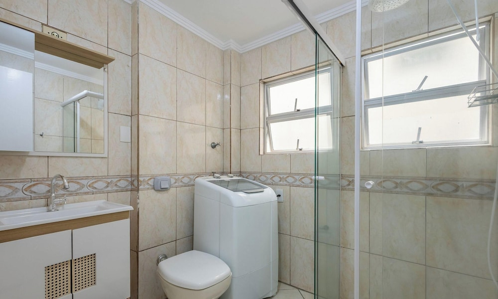 Apartments 160m From the Beach in BC - SRL