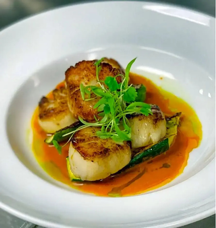 Lovat Arms Hotel