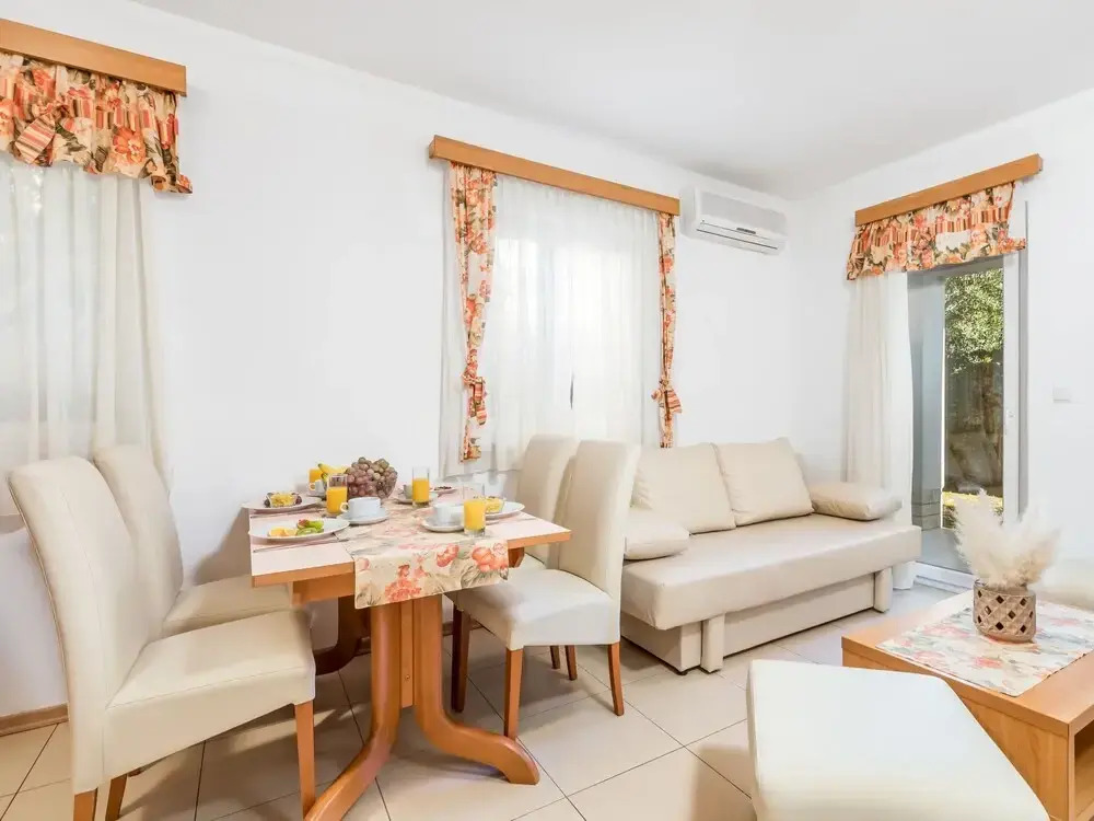 Ivana 2 Rab in Rab With 1 Bedrooms and 1 5 Bathrooms