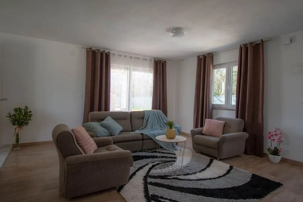 Villa for 6 persons with private pool, parking and garden in Rovinj
