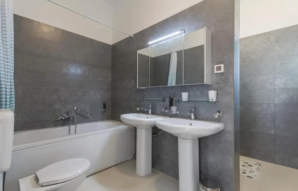 Beautiful Home in Buici With Wifi and 4 Bedrooms