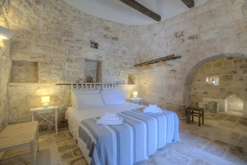 Trullo Pagliaro Cisternino by Typney
