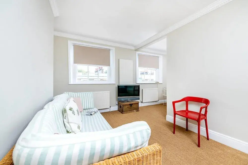 Charming 1BR Flat in Chelsea