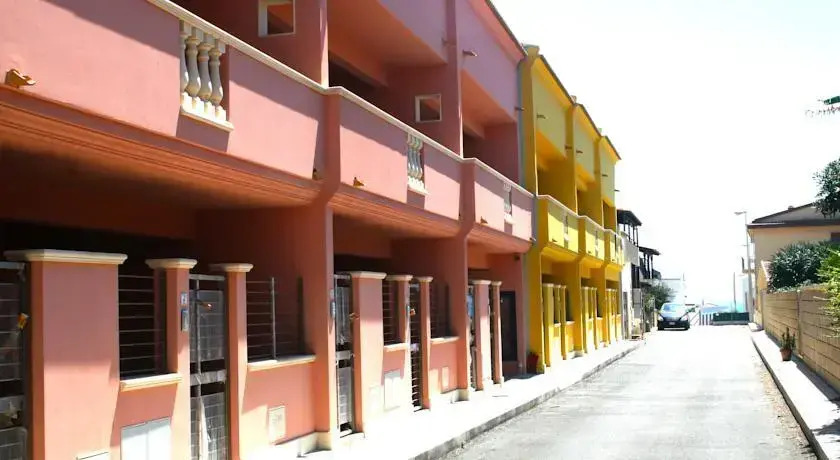 Raskaran Residence