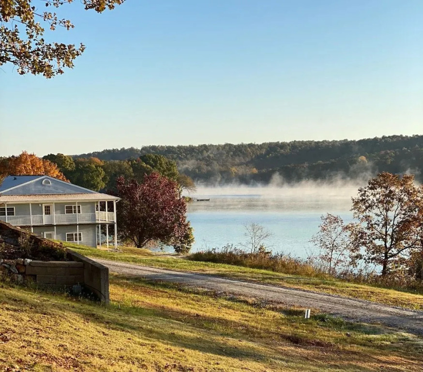 Crown Point Resort