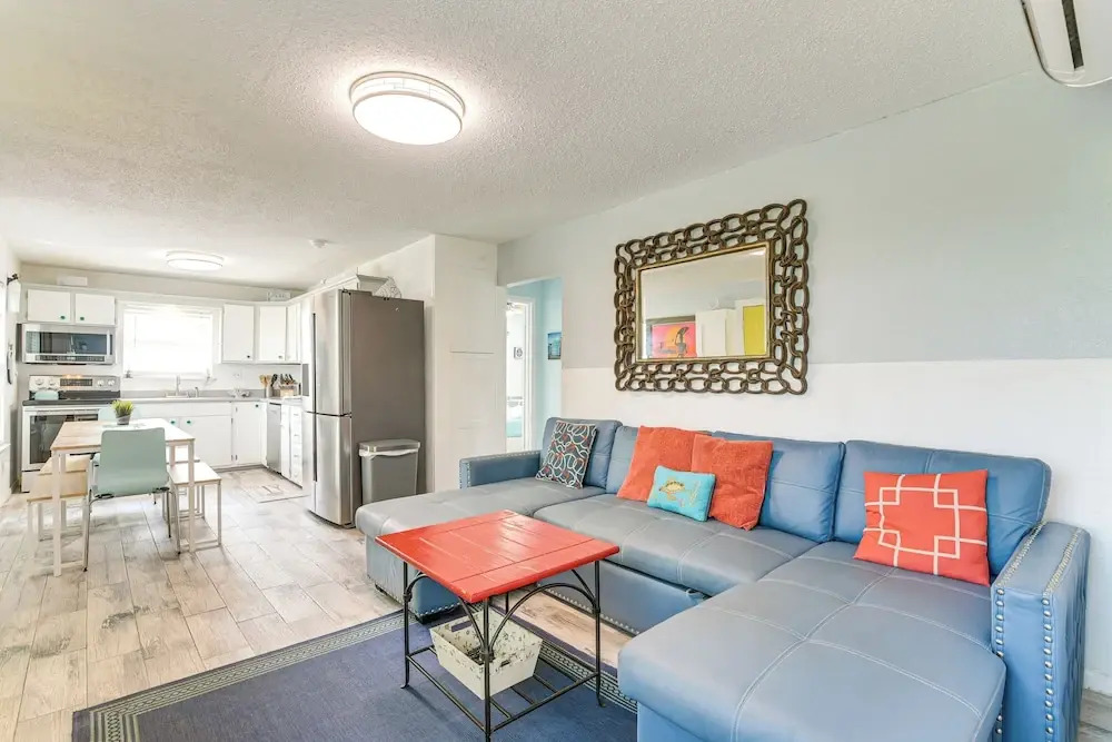 Walk to Beach: Galveston Family Getaway w/ Patio