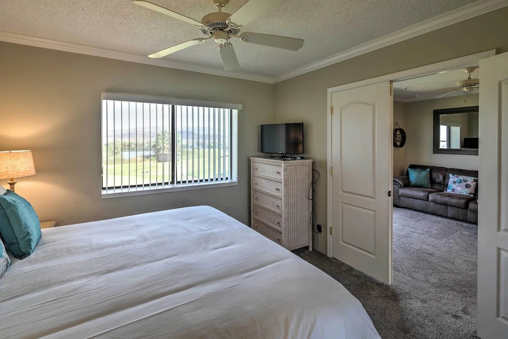 Lake Havasu Getaway w/ Golf Course & Lake Views!